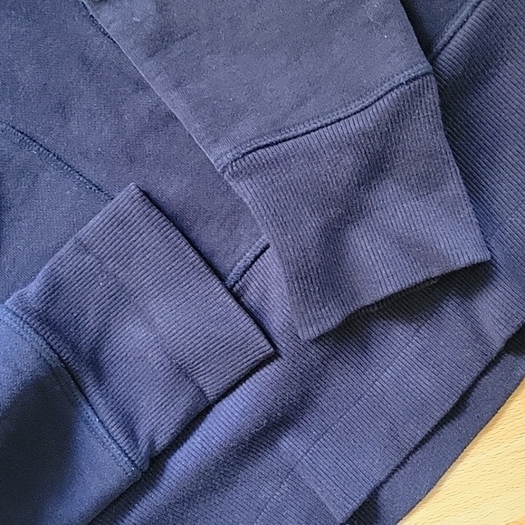 Lululemon navy sweater - Picture 6 of 9